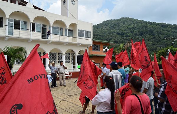 Logran Campesinos De Atoyac Obras Para Beneficio Social Movimiento