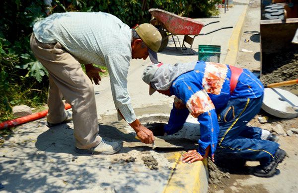 ODAPAS Chimalhuacán realiza mantenimiento de drenaje en San Miguel Acuitlapilco 