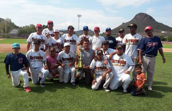 El equipo de beisbol de Antorcha se corona campeón 