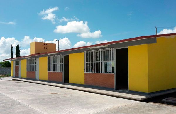 Antorcha, infraestructura educativa en Matehuala