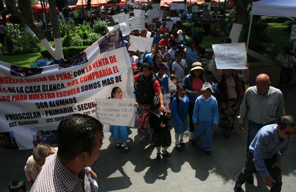 Chimalhuacán reafirma apoyo a escuelas de nivel básico 