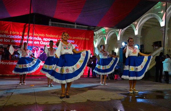 Protesta Antorcha con cultura en la mixteca