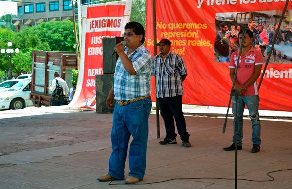 Piden justicia para Manuel Serrano en la Mixteca