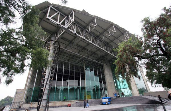 Avanza construcción de Teatro Municipal de Chimalhuacán 