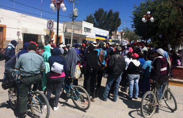 Antorchistas solicitan apoyos sociales ante el ayuntamiento de Salinas de Hidalgo