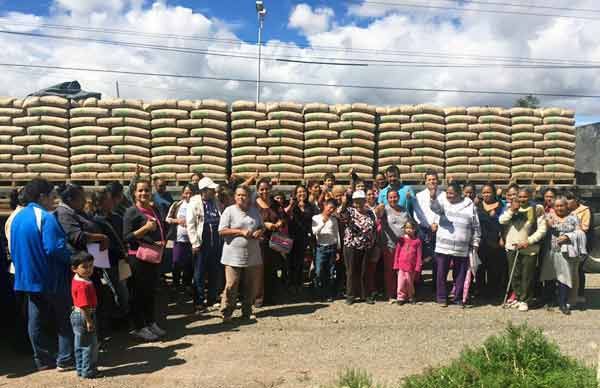 Inicia entrega de apoyos a la vivienda lograda por Antorcha en Sinfra