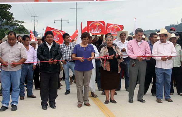 Inauguran obras por más de 60 millones de pesos en Huitzilan de Serdán