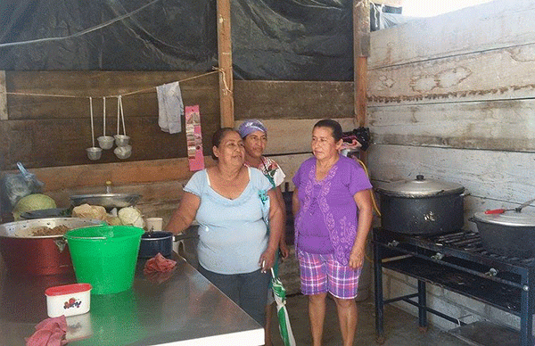 Comedor comunitario para familias Antorchistas