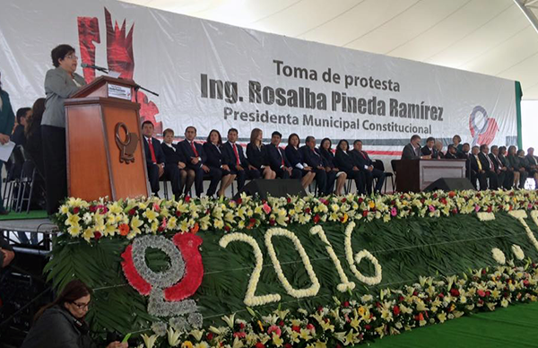  Toma protesta Rosalba Pineda para el periodo 2016-2018