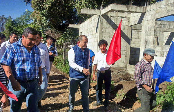 Construye Antorcha avenida en colonia marginada