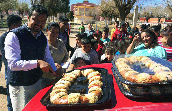 Festeja Osvaldo ávila el día de Reyes en Guadalupe y hace un llamado a la unidad ante el proceso electoral