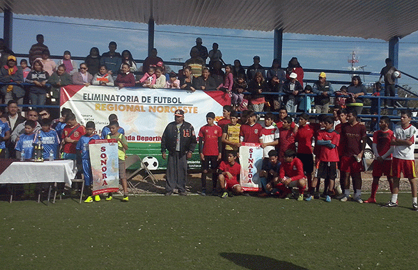 Futbolistas del noroeste del país rumbo a la Espartaqueada Deportiva