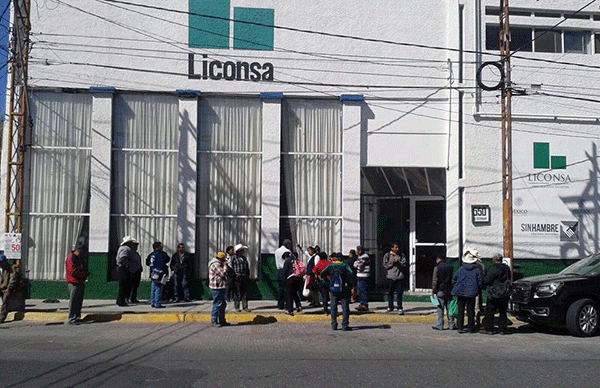 Indígenas de la huasteca piden servicio de agua a la CEA