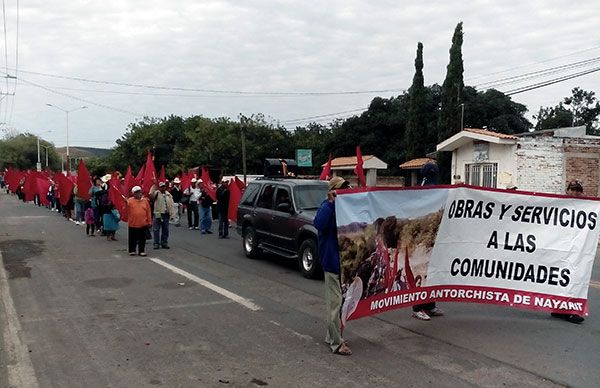 Exigen antorchistas a Procopio, solución a sus demandas