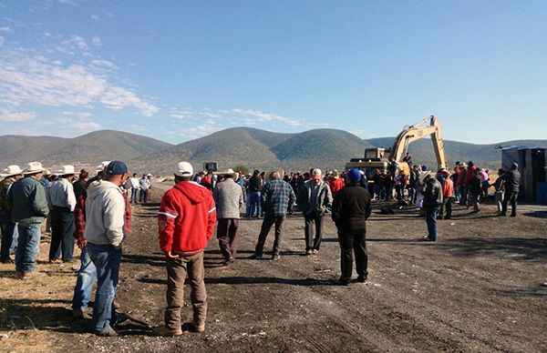 Exigen detener construcción de planta Bachoco por contaminación