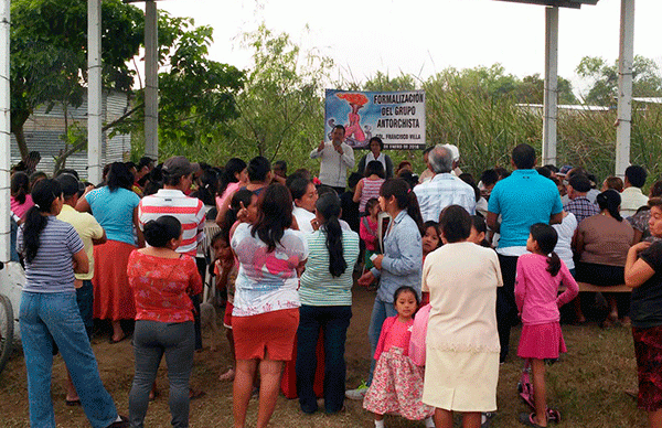 Colonos de la Francisco Villa se adhieren al Movimiento Antorchista en Tabasco