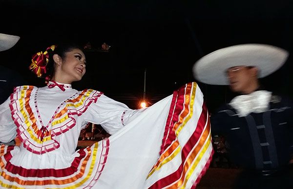 Antorchistas de Tikinmul celebran un año más de lucha