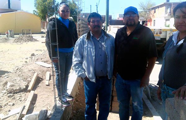 Restauran cerco perimetral en escuela de Fresnillo; logro de  Antorcha y padres de familia