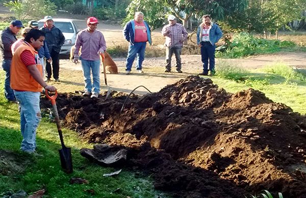 Logra Antorcha introducción de agua potable para familias sanrafaelenses