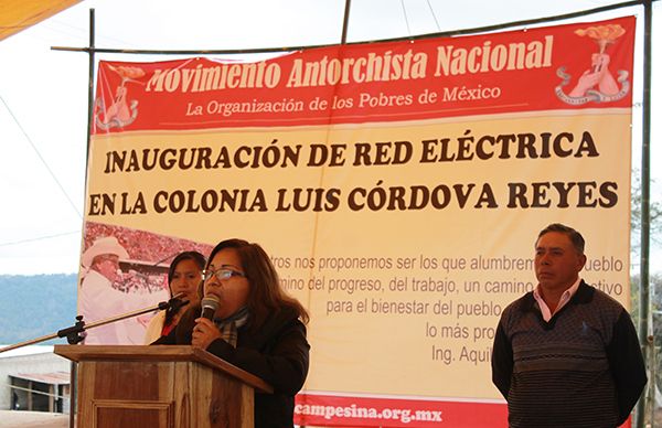 Colonos de la Luis Córdova Reyes, cuentan ya con luz eléctrica