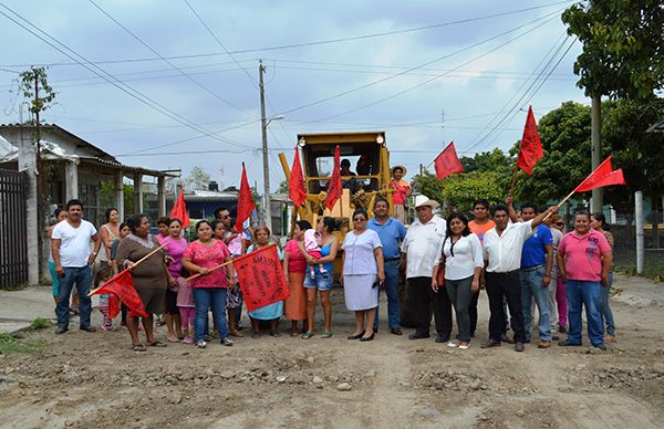 Logra Antorcha recursos para pavimentación de calle en San Rafael