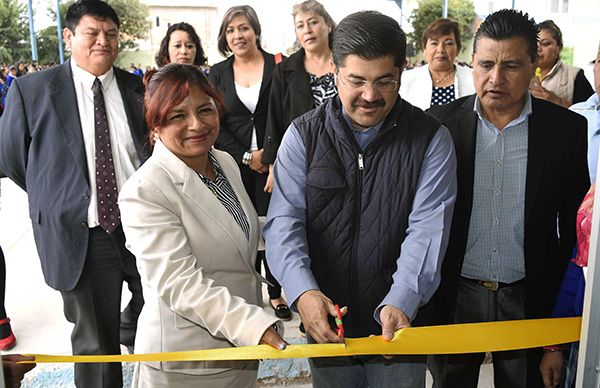 800 alumnos beneficiados con obras gestionadas por Movimiento Antorchista