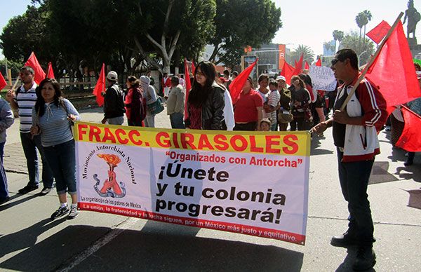 Antorchistas marchan al Gobierno del Estado ante falta de soluciones