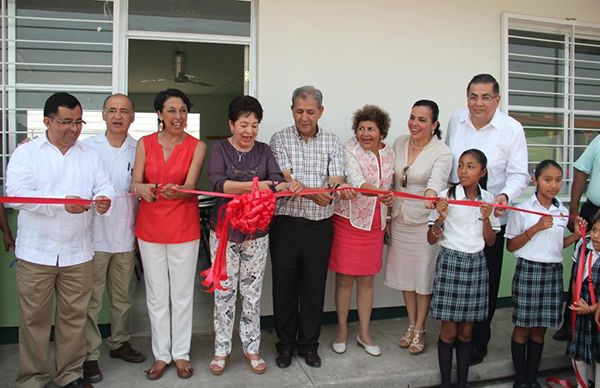 Antorcha inaugura obras educativas en escuelas del Puerto de Veracruz