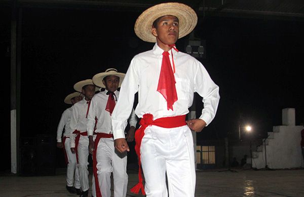 Celebra Aocotzota feria patronal 2016