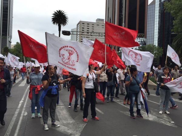 Exigen antorchistas en la PGR la liberación de la maestra Patricia Cruz