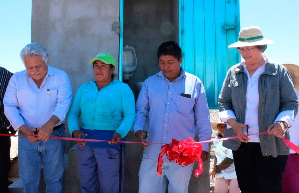 Inaugura Antorcha obras en Tepexi de Rodríguez