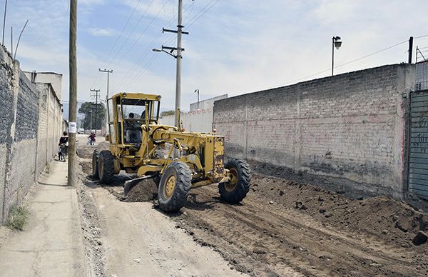 Continúa construcción de obras en la colonia Víctor Puebla