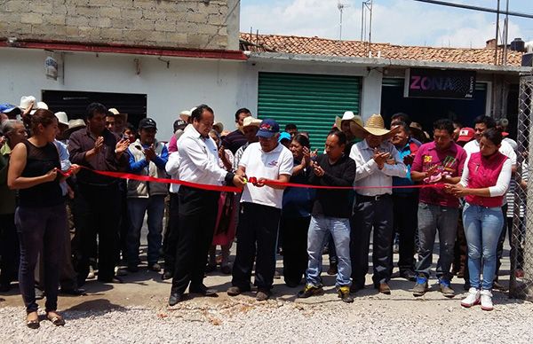 Inaugura Antorcha estacionamiento en Atlacomulco