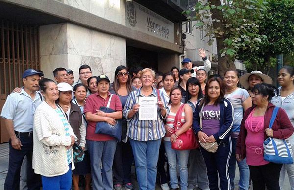 Antorchistas denuncian ante las embajadas represión del gobierno de la CDMX