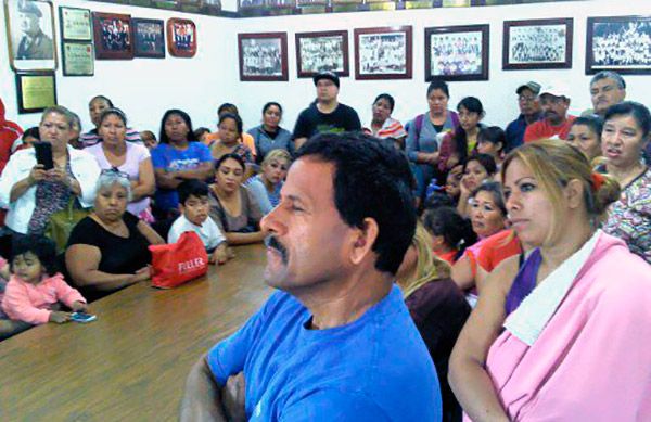 Antorchistas de El Carmen piden solución a problemas