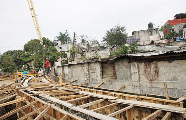 Avanza obra de colector pluvial en colonias antorchistas de Córdoba