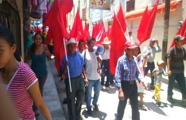 Antorchistas del municipio de Tamazunchale marcharon por falta de soluciones a sus demandas