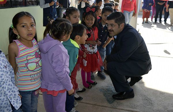 Movimiento Antorchista mejora escuelas de Texcoco y Atenco