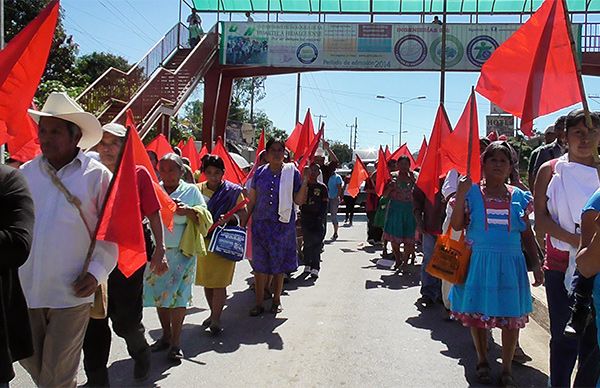 Antorchistas Huastecos se suman al plantón de la capital del Estado