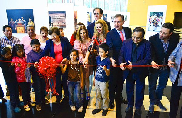 Exposición fotográfica De afuera hacia adentro visita Chimalhuacán