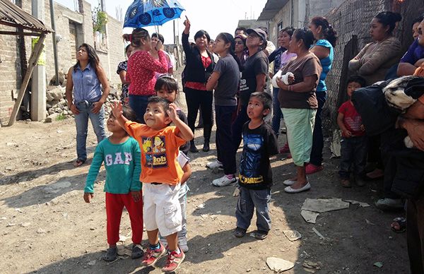 Habitantes de la colonia Jardines de Nuevo León ya cuentan con alumbrado público