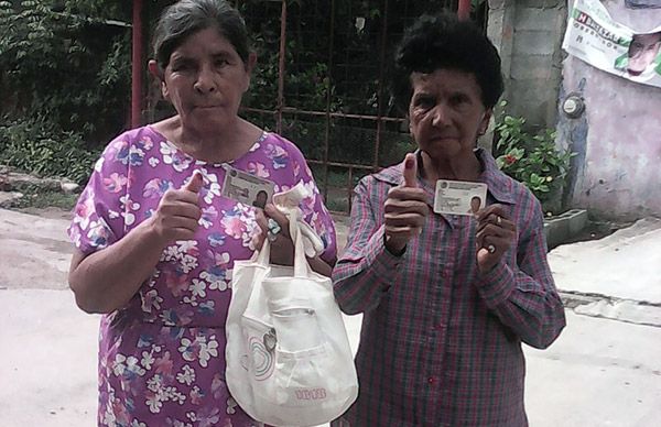 Los antorchistas cumplieron con la tarea de votar