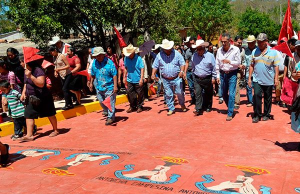 Inauguran pavimentación en San Pablo Anicano