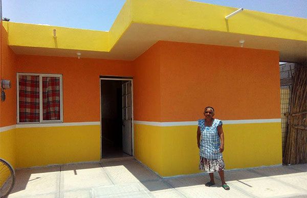 Concluye construcción de viviendas en Zinacatepec