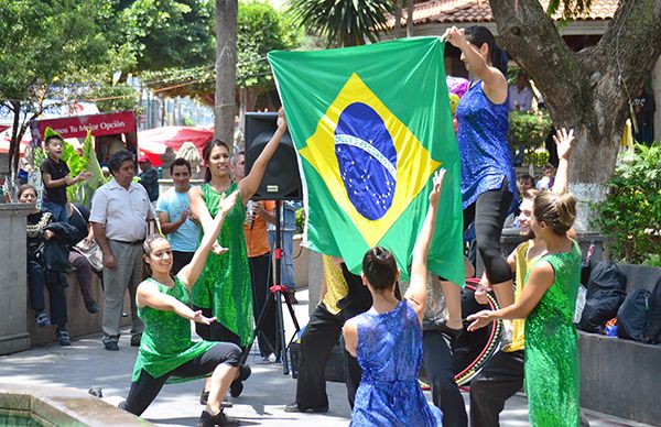 Chimalhuacán cautiva a artistas brasileños