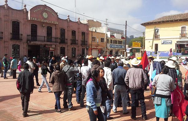 Pacto de obras y servicios para comunidades de San José del Rincón