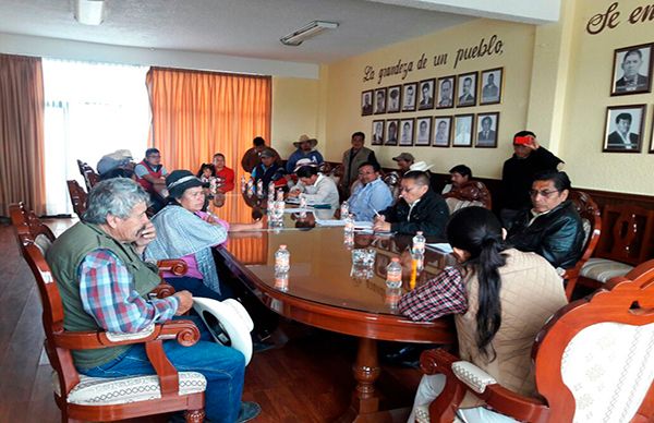  Se compromete alcaldesa de Jiquipilco a realizar obra social