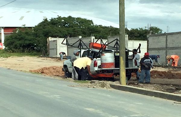 Construyen andador para garantizar la seguridad de habitantes en Nopala