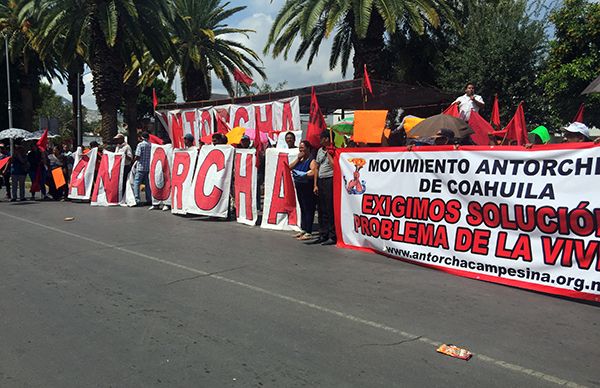 Cumplen 25 días de plantón: autoridades no resuelven problema de vivienda