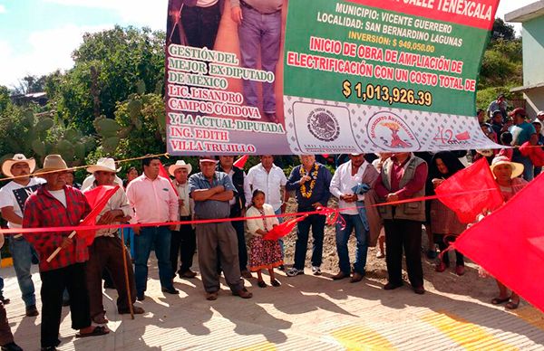  Inician electrificación en Vicente Guerrero  